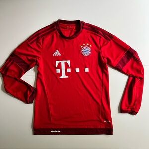 Adidas FC Bayern Munich / Munchen Red Long Sleeve Jersey Men’s Small football ⚽️